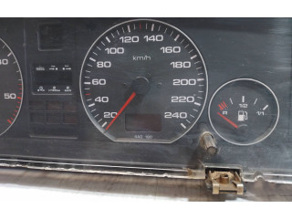 Панель приборов 88311219   Audi A6 S6 C4 4A       