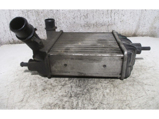 Интеркулер  46836770, 847850000   Fiat Idea 