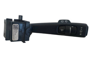 Ручка стеклоочистителей 31275360   Volvo V70