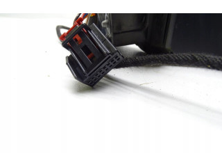 Зеркало электрическое Skoda Yeti (5L) 2009 - 2017 года