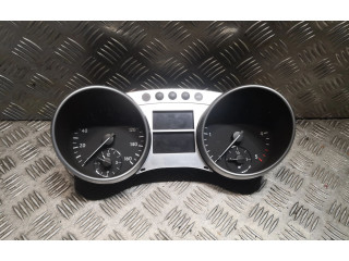 Přístrojová deska Mercedes-Benz ML W164 2007 A2C53168071