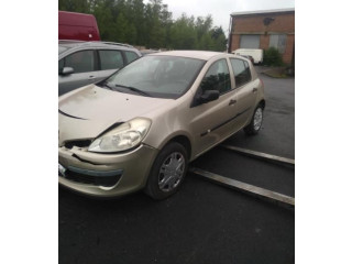 Ручка стеклоочистителей 8201590631 Renault Clio III