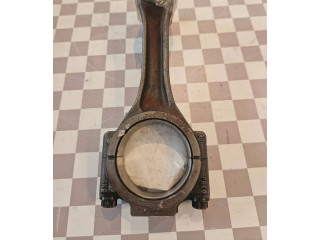 Поршень 038105401J Volkswagen Caddy