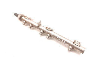 Топливная рампа 7537319   BMW 3 E90 E91   для двигателя N43B20A