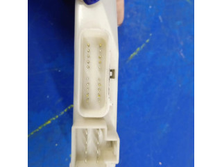 Блок управления P04686686AM, CENTRALITACIERRE Chrysler Voyager