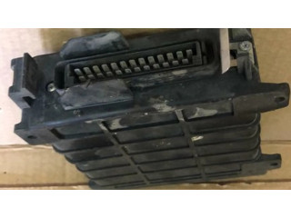 Блок управления двигателя 0280800140, 811906264A Audi 80 90 B3