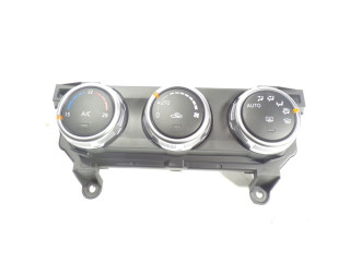 Блок управления климат-контролем Mazda CX-3