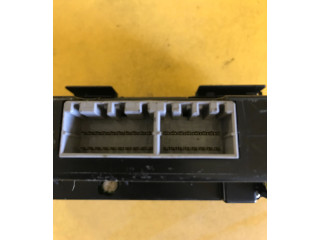 Блок управления климат-контролем    Subaru Legacy