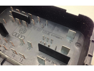 Блок предохранителей 1K0937125A Volkswagen Golf Plus