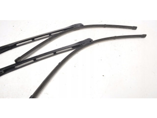 Ножка стеклоочистителей лобового стекла