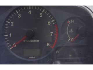 Přístrojová deska Toyota Avensis T220 1999 83800-05230, 83800-05230