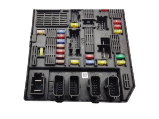 Блок предохранителей 284B62342R   Renault Scenic III -  Grand scenic III    