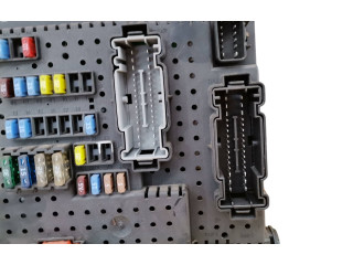 Блок предохранителей 8676391, 12217799 Volvo XC90