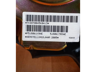 Подушка безопасности водителя Jeep Cherokee III KJ