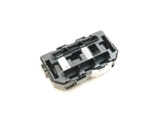 Pojistková skříňka 9389068, 04022018 BMW 4 F36 Gran coupe 2018