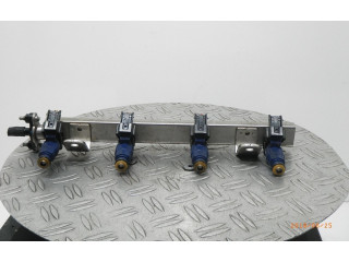 Топливная рампа 23054128 KIA Ceed