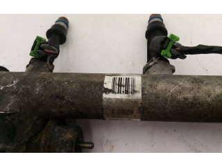 Топливная рампа 12577265 Chevrolet Cavalier