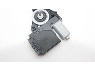 Генератор 31674758   Volvo XC40      