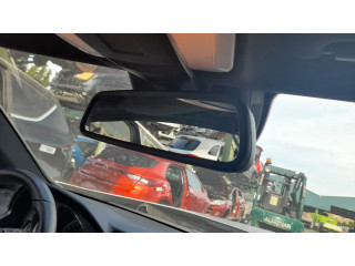 Зеркало заднего вида (в салоне)