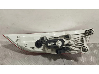 Задний фонарь GX7313405BC Jaguar XE 2015- года