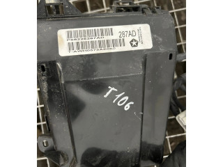 Блок предохранителей 68226287AD, P68226287AD Dodge Challenger