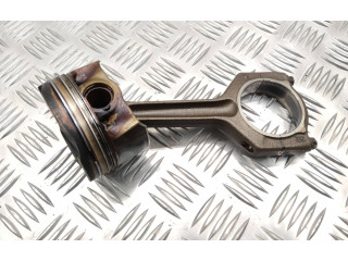 Píst 7624409, 7624408 BMW 5 GT F07 N55B30A