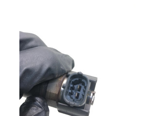 Vstřikovač 338002A900, 0445110320 Hyundai i30 pro naftový motor 1.6