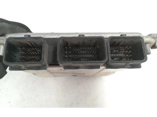 Блок управления двигателем Блок управления 9644704480   Peugeot Expert