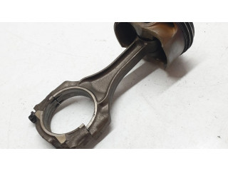 Píst 784323704 BMW 7 F01 F02 F03 F04 pro benzínový motor 4.4 N63 B44 A