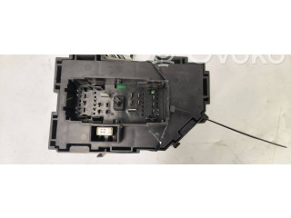 Pojistková skříňka 15925044 Cadillac Escalade 2007