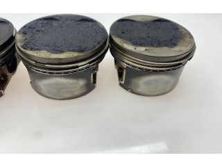 Píst HSB   Subaru Forester SF     