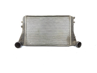 Интеркулер  1K0145805G, BEHR   Volkswagen PASSAT B6 
