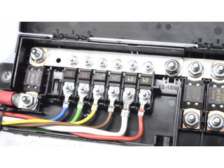 Блок предохранителей HX7314516AA Jaguar XE