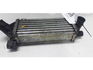Интеркулер 90353028 Opel Vectra A