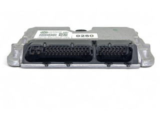 Блок управления двигателя 03C906024B Skoda Fabia Mk2 (5J)