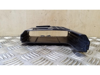 Другая деталь отсека двигателя