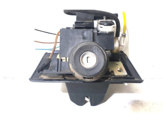 Zámek zadních dveří A2038000375 Mercedes-Benz E W210 1998