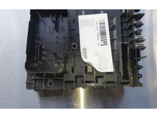 Блок предохранителей  191337960E   Volkswagen Caddy    