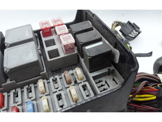 Блок предохранителей 490000070, 93065418   Ford Focus    