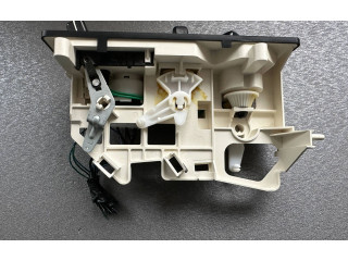 Блок управления кондиционера воздуха / климата/ печки (в салоне) MR218473 Mitsubishi Pajero