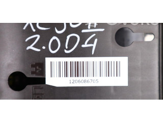 Блок предохранителей 32209198 Volvo XC90