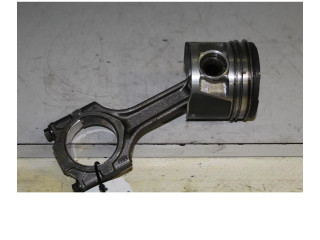  Поршень с шатуном 940C1000   Fiat 500L  