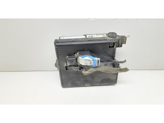 Блок предохранителей 30728512, 28017881   Volvo V70    