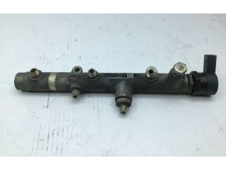 Топливная рампа 057130764B   Audi A6 S6 C6 4F  