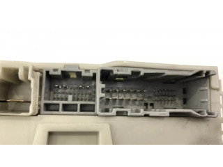 Блок предохранителей  8273050490, 82730-50490   Lexus LS 460 - 600H    