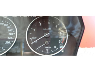 Přístrojová deska BMW X1 F48 F49 2017 17649411