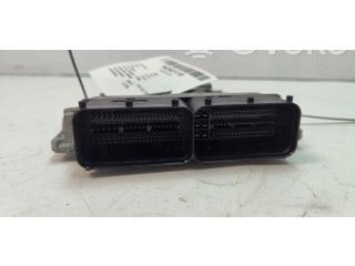 Блок управления двигателем ECU 06K907425C Audi Q3 8U