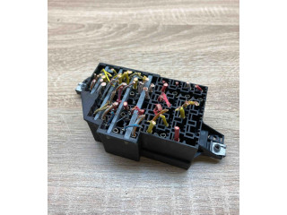 Блок предохранителей  7703397464, 7703297597   Renault Clio II    