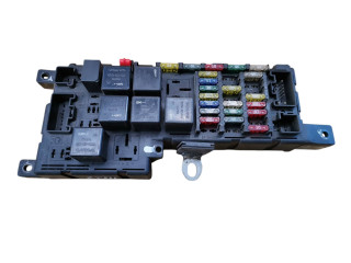 Блок предохранителей 30728008, 518828108 Volvo S80