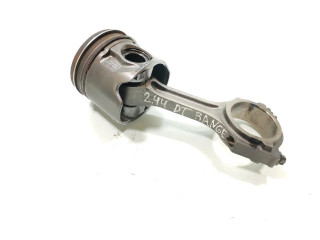 Поршень с шатуном DT224 Land Rover Defender